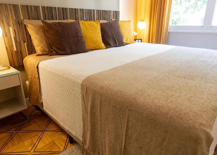 Apto Novo Luxuoso, 100 Mts Da Praia De Copa Para 7